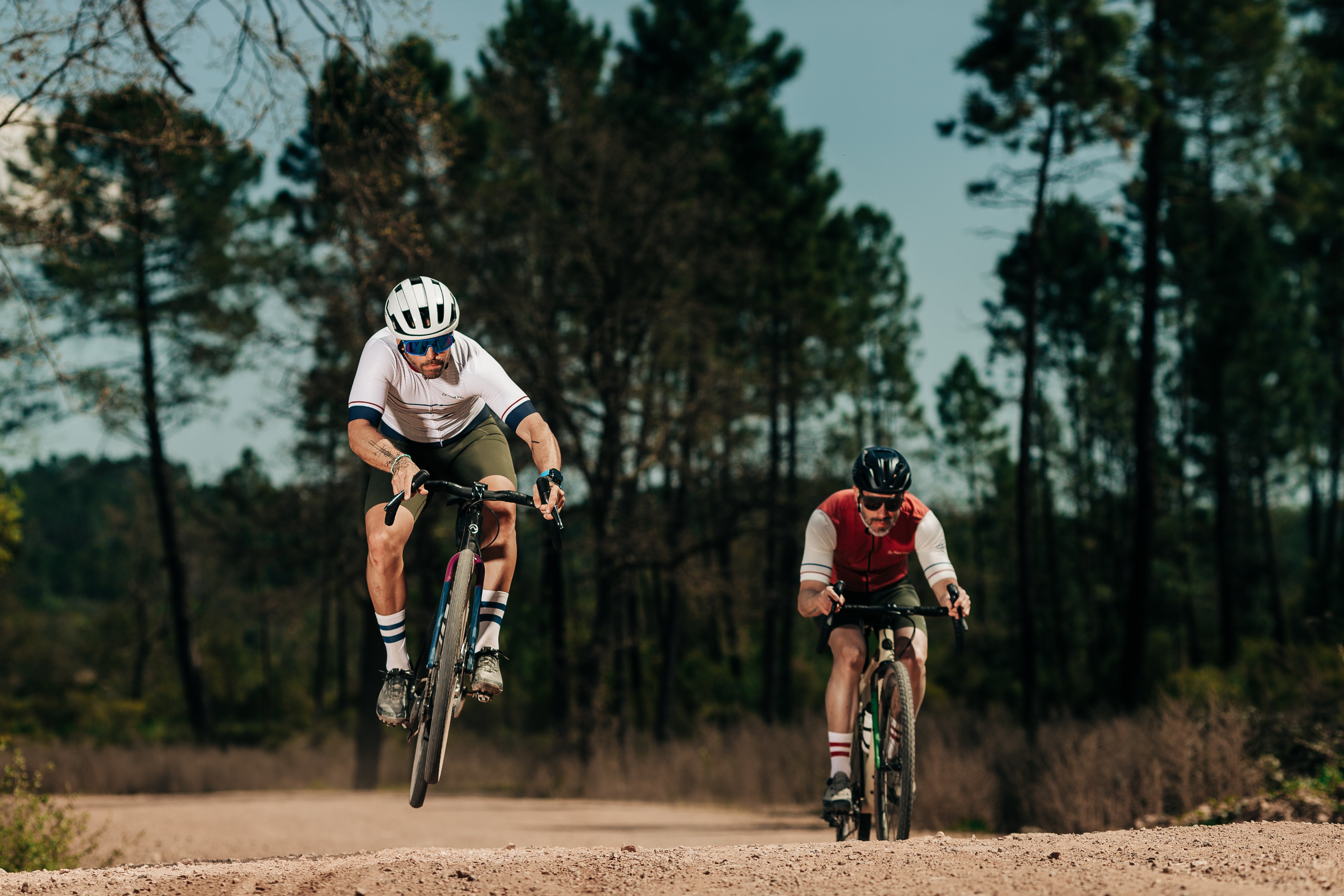 Le petit v lo v tement de cyclisme fran ais